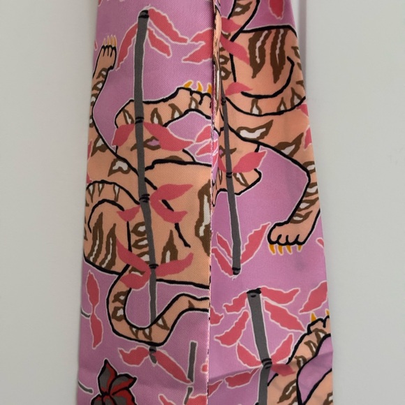 NWOT. J Crew by Drake London silk scarf. - Picture 3 of 8